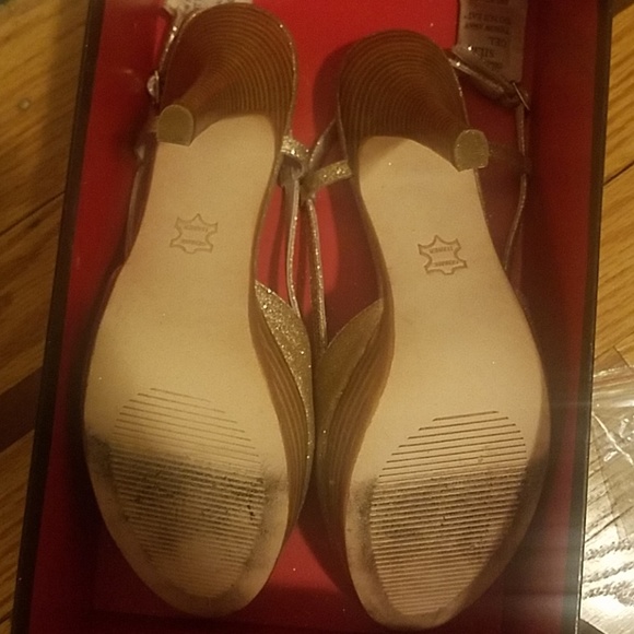 Steve Madden Lux Platform Sandal - Picture 5 of 5